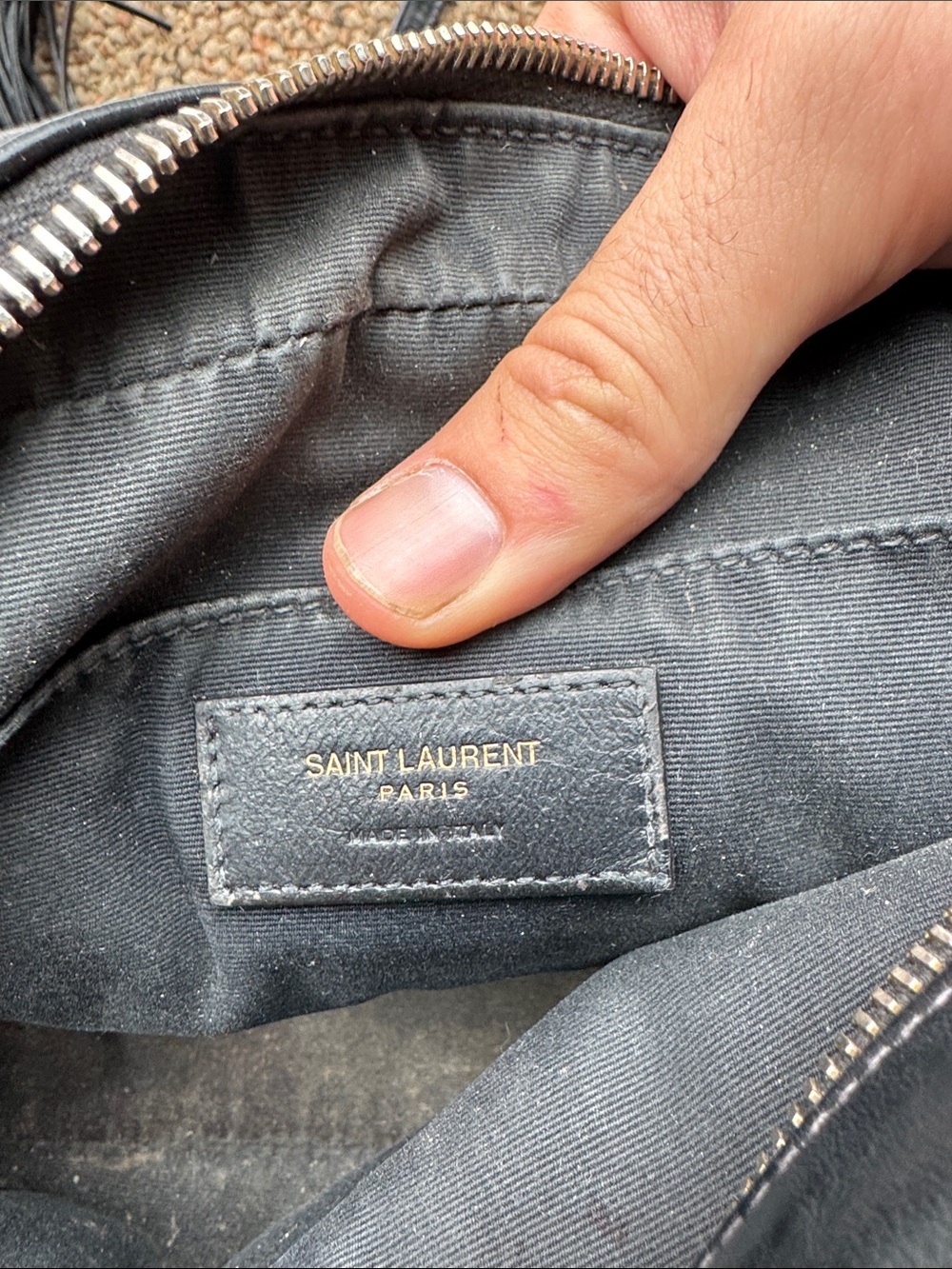 Yves Saint Laurent Black Quilted Camera Bag with Gold YSL Emblem - Picture 2 of 7